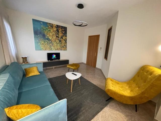 Evendum Central Apartment 1 Tiran Dış mekan fotoğraf